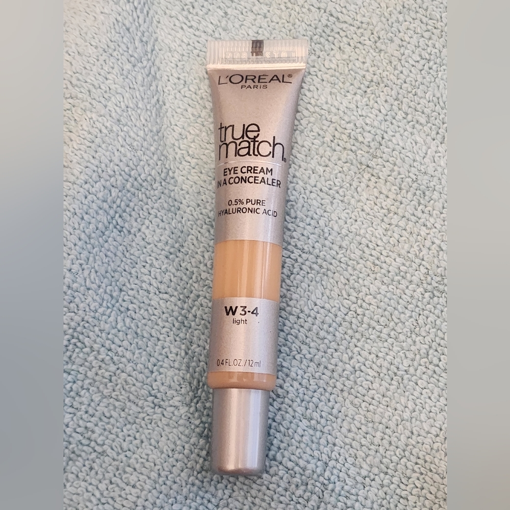 True Match concealer light w 3-4